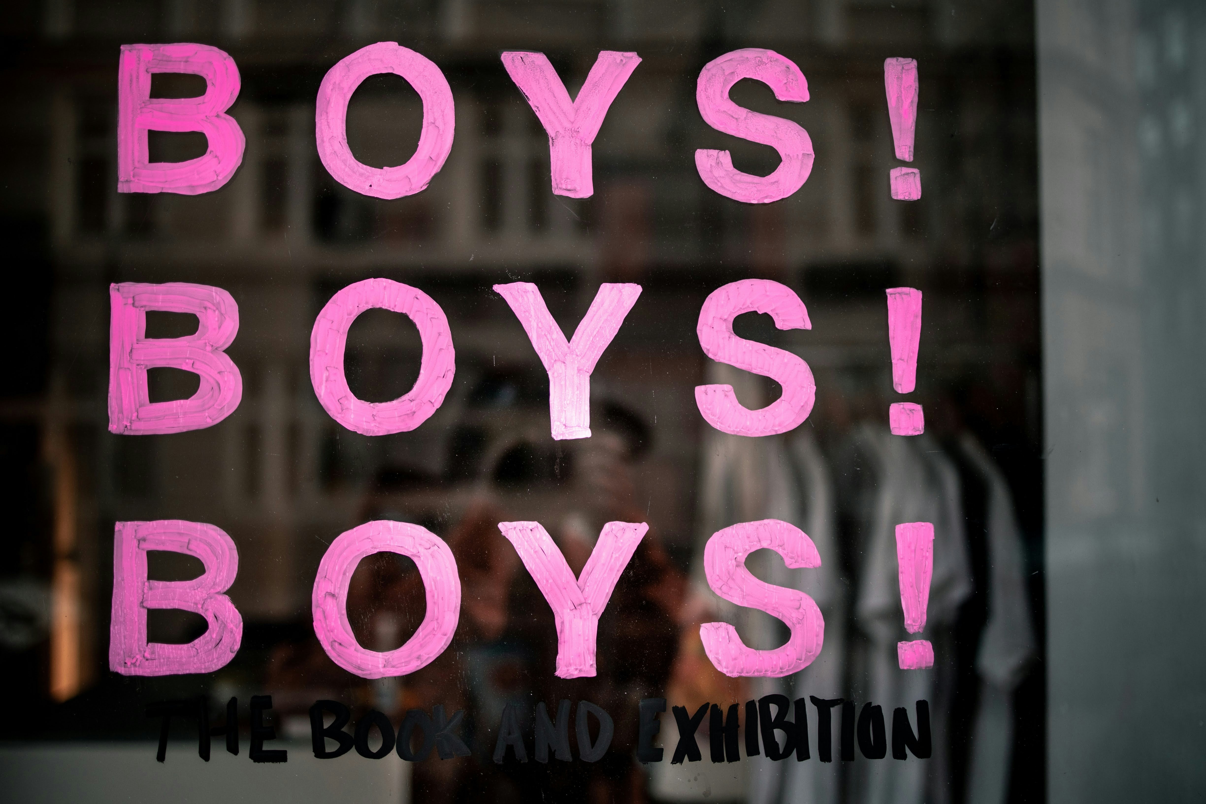 最新动态封面：高清画质优化